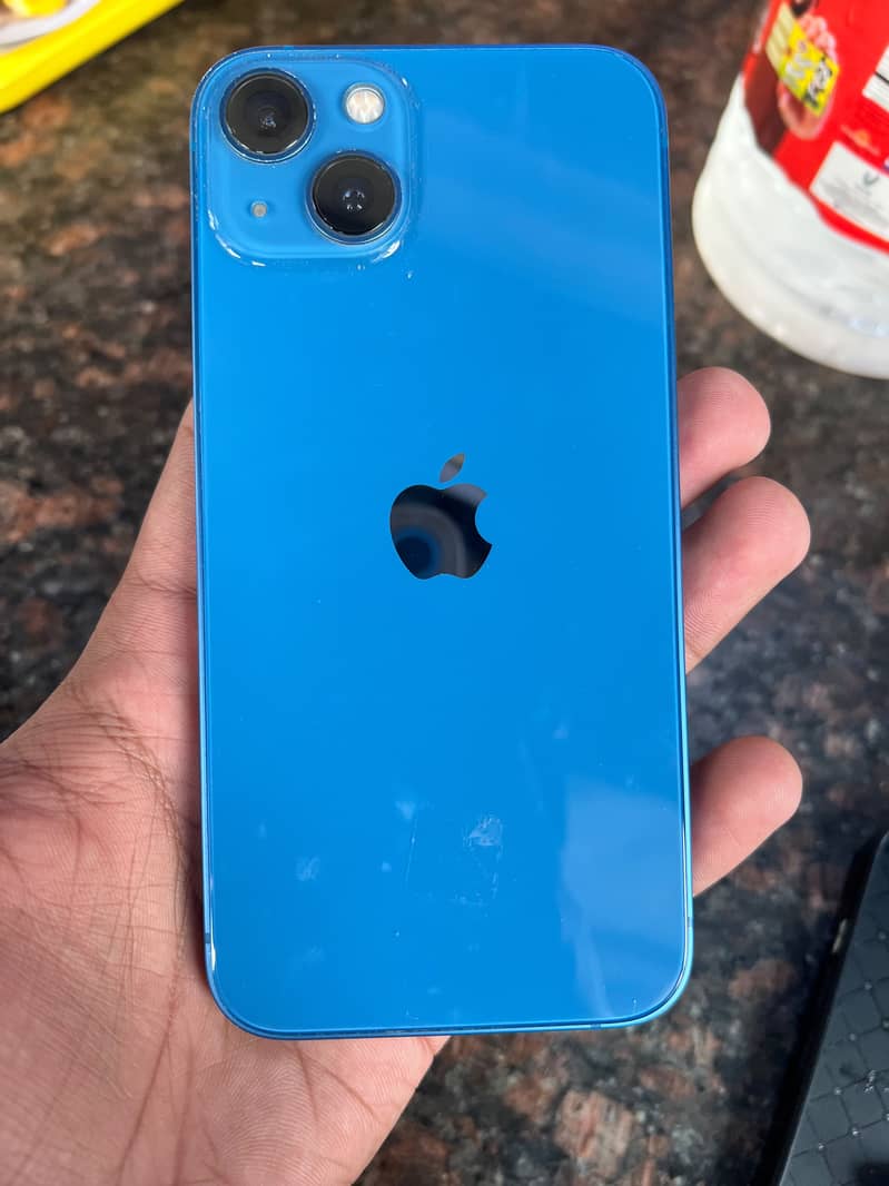 Apple iPhone 13 6