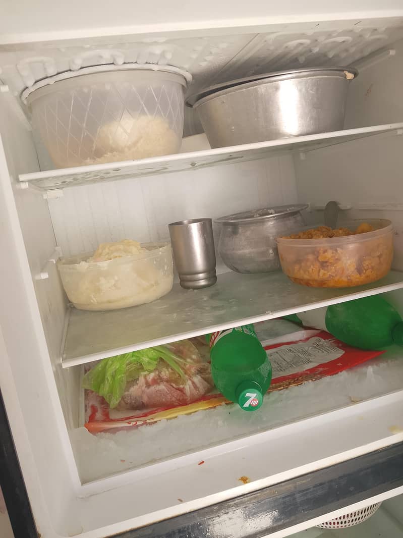 Dawlance fridge 1