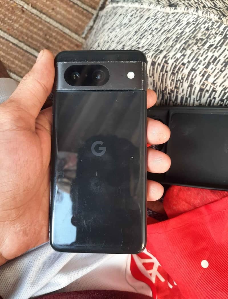 Google Pixel 8 3