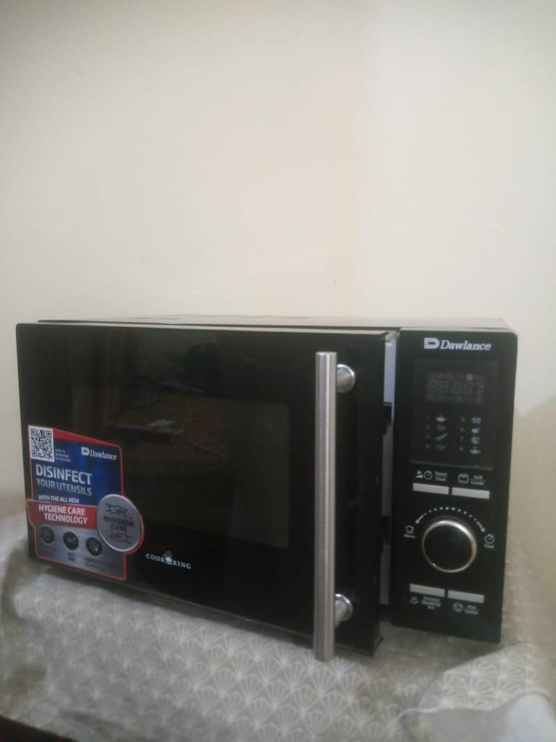 Dawlance microwave oven 1