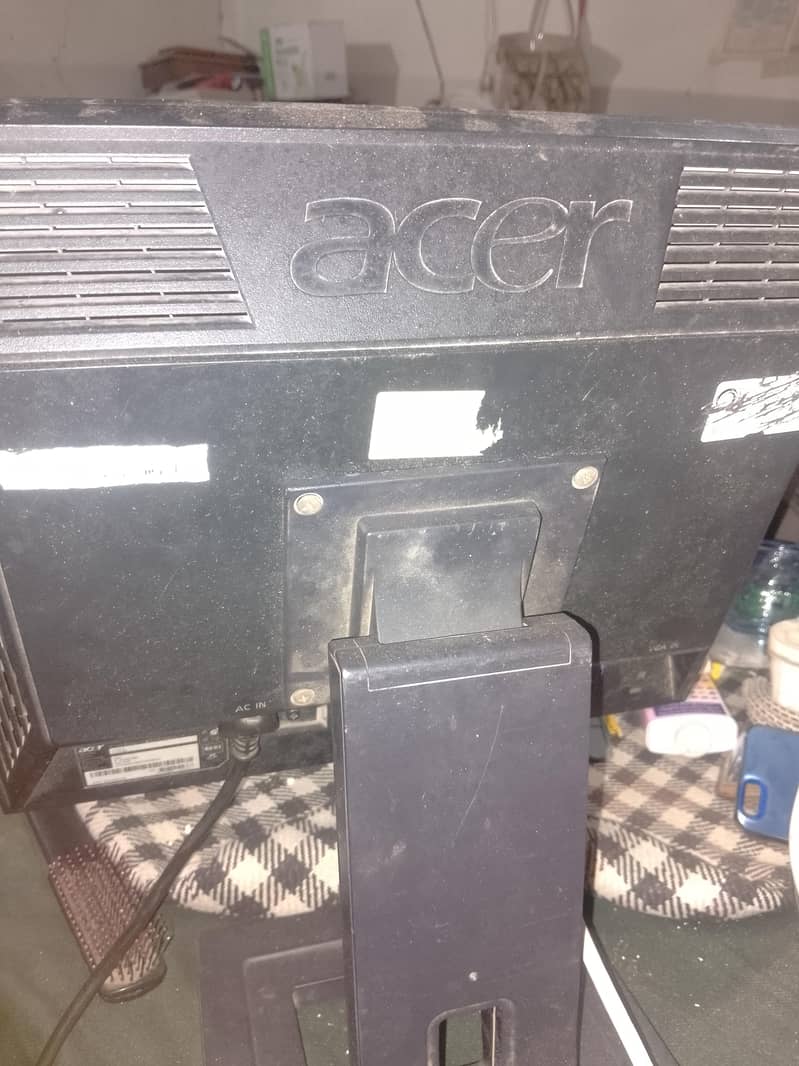 LCD 17 inch 5