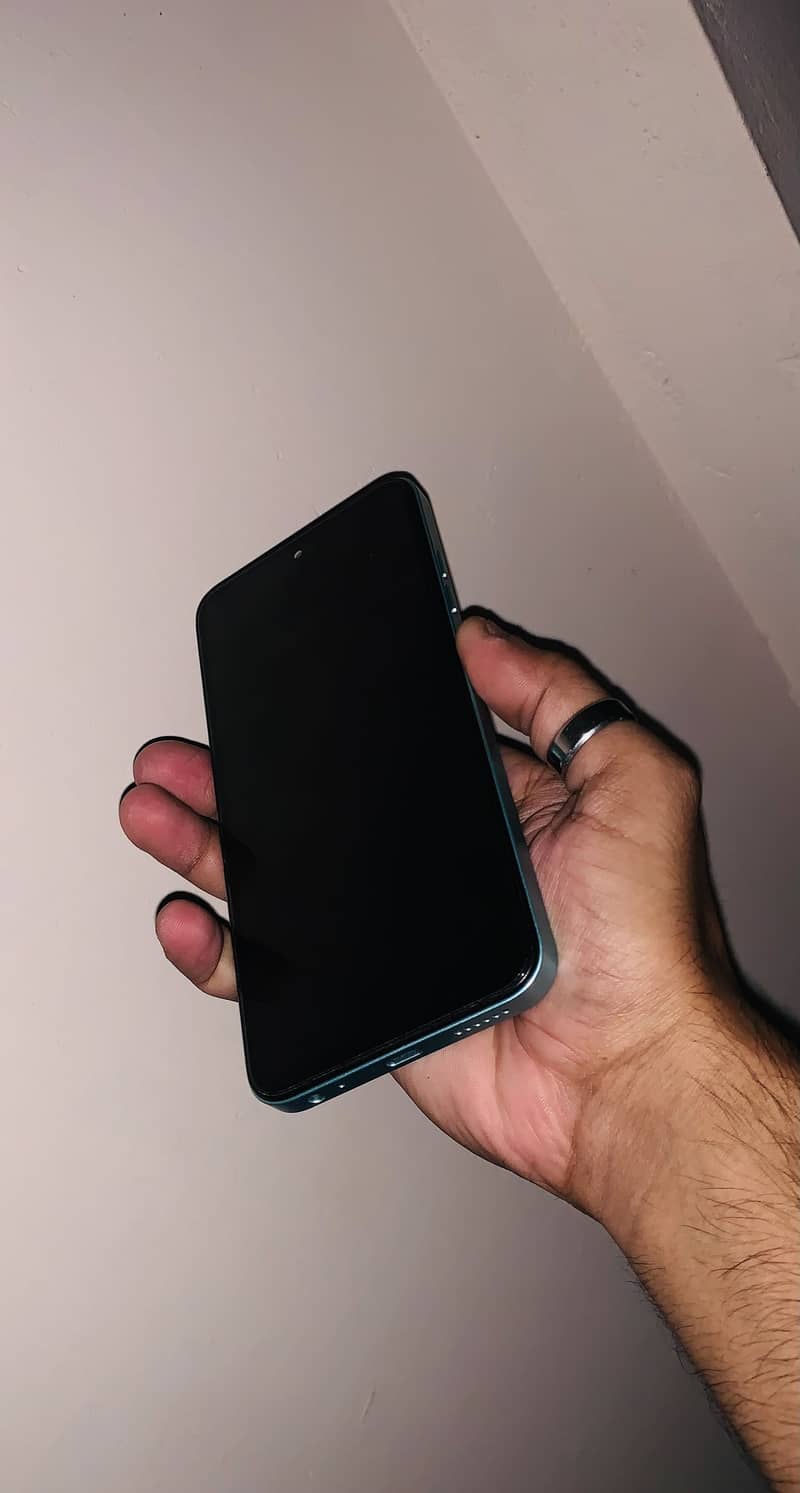 Tecno Spark Go 1 4