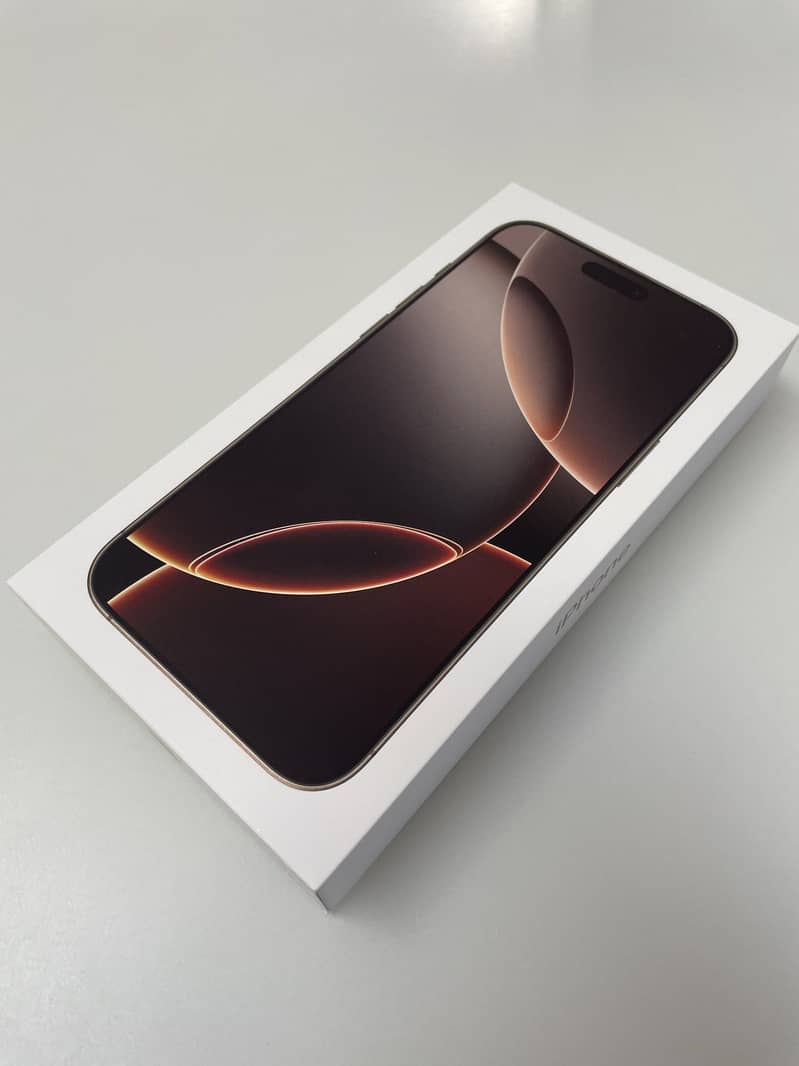 Apple iPhone 16 Pro Max 0
