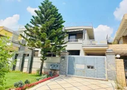 G-10/2 Prime Location Ideal Upper Portion Size 1 Kanal Very Reasonable Rent