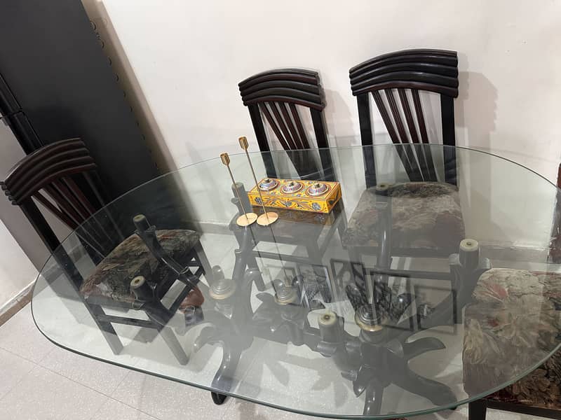 Dining table set 0