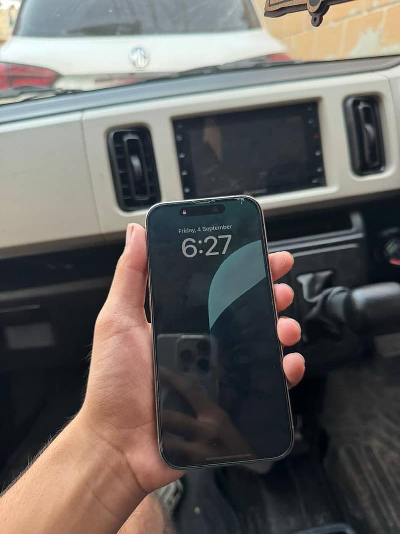 Apple iPhone 15 Pro 6