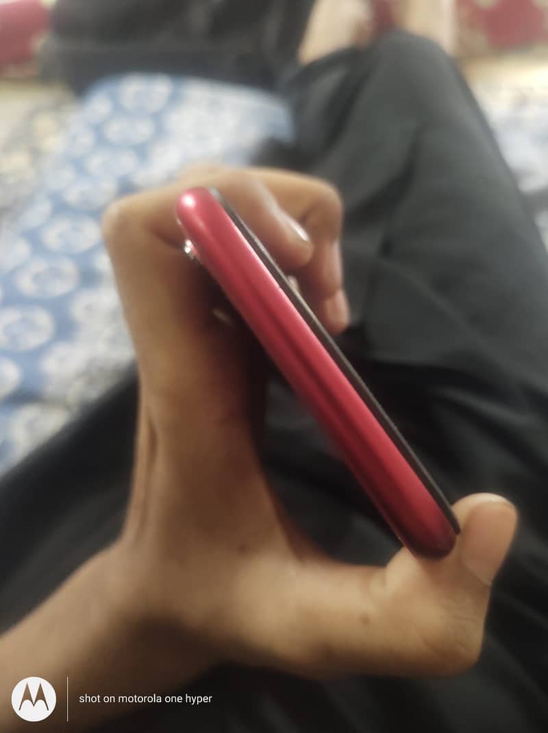 Apple iPhone XR 6