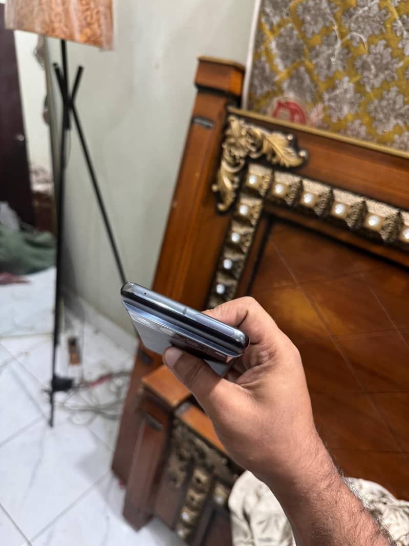 Google Pixel 8 Pro official pta 3