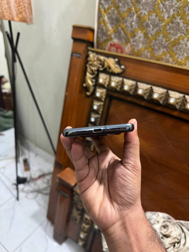 Google Pixel 8 Pro official pta 5