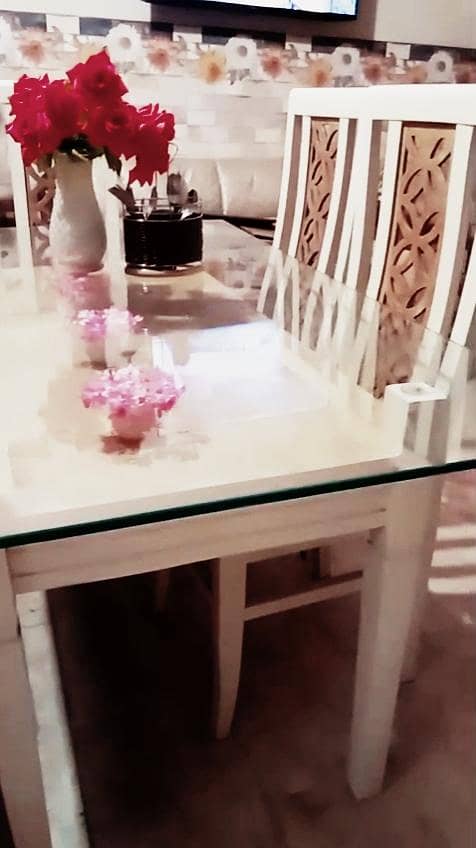 6 seater dining table 1