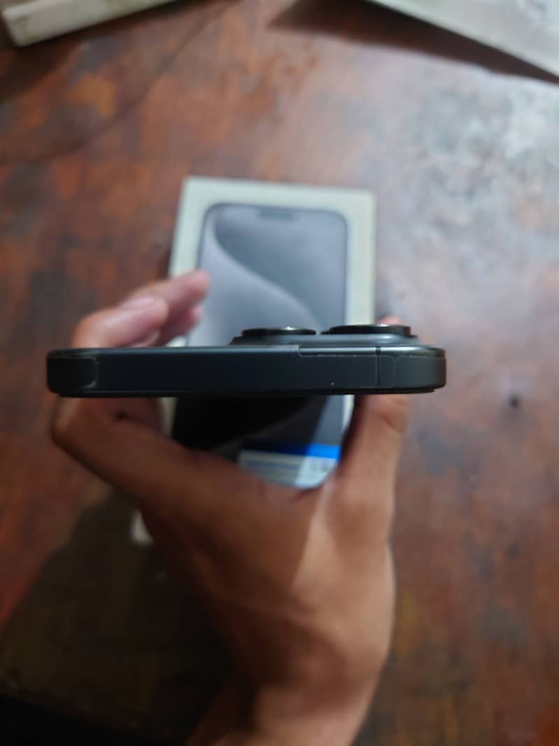 Apple iPhone 15 Pro Max JV 5