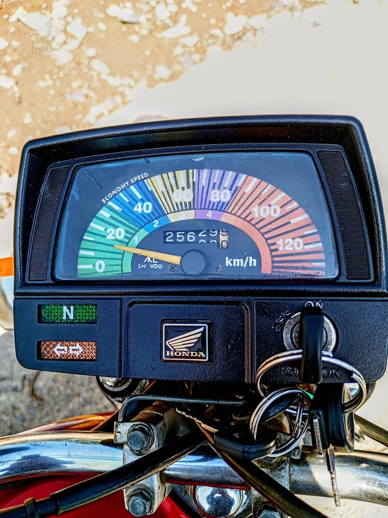 Honda CD 70 2005 Model 13