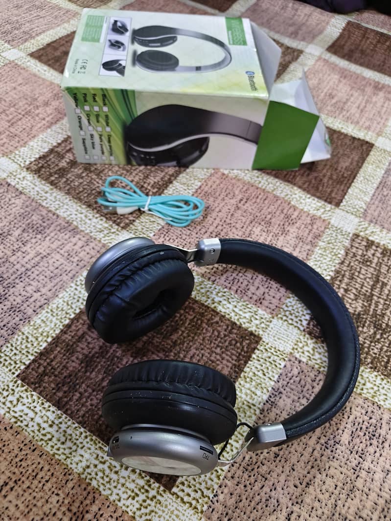 Branded wireless headphones 2