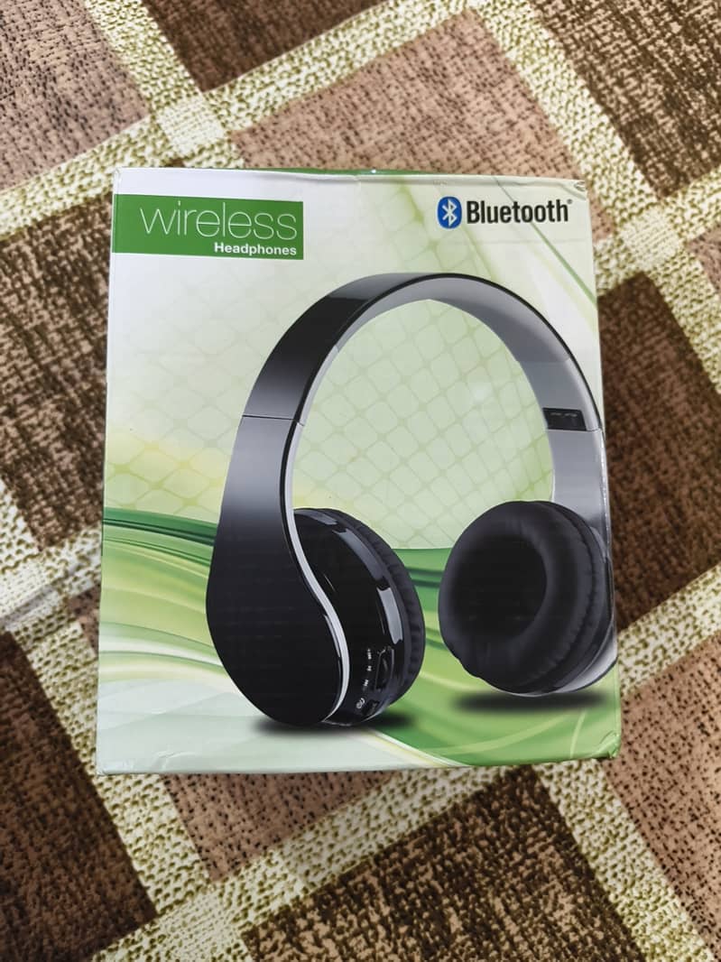 Branded wireless headphones 3