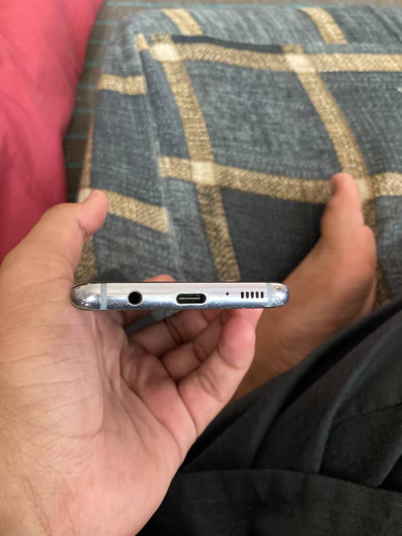 Samsung Mobile S8 2