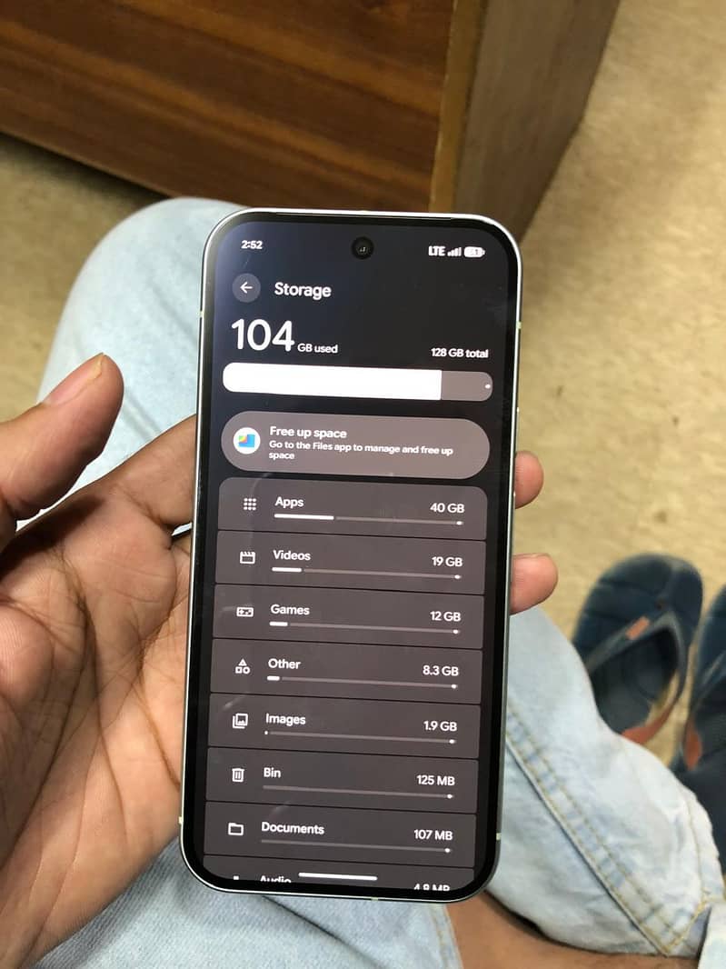 Google Pixel 9 6