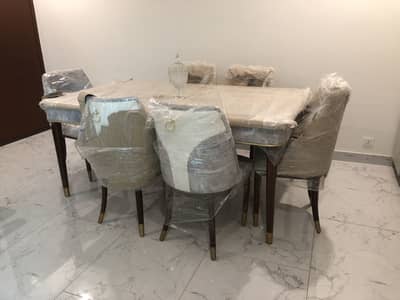 Brand New Dining table 6 seater for sale
