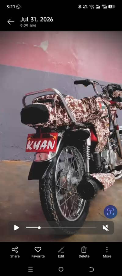 2022 ky 8 month ki bike hy fully sealed hy. GOLD NO HY 3333