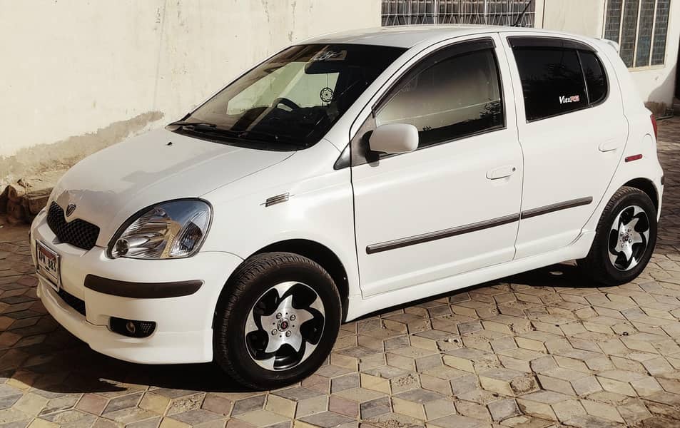 Toyota Vitz 2004 0