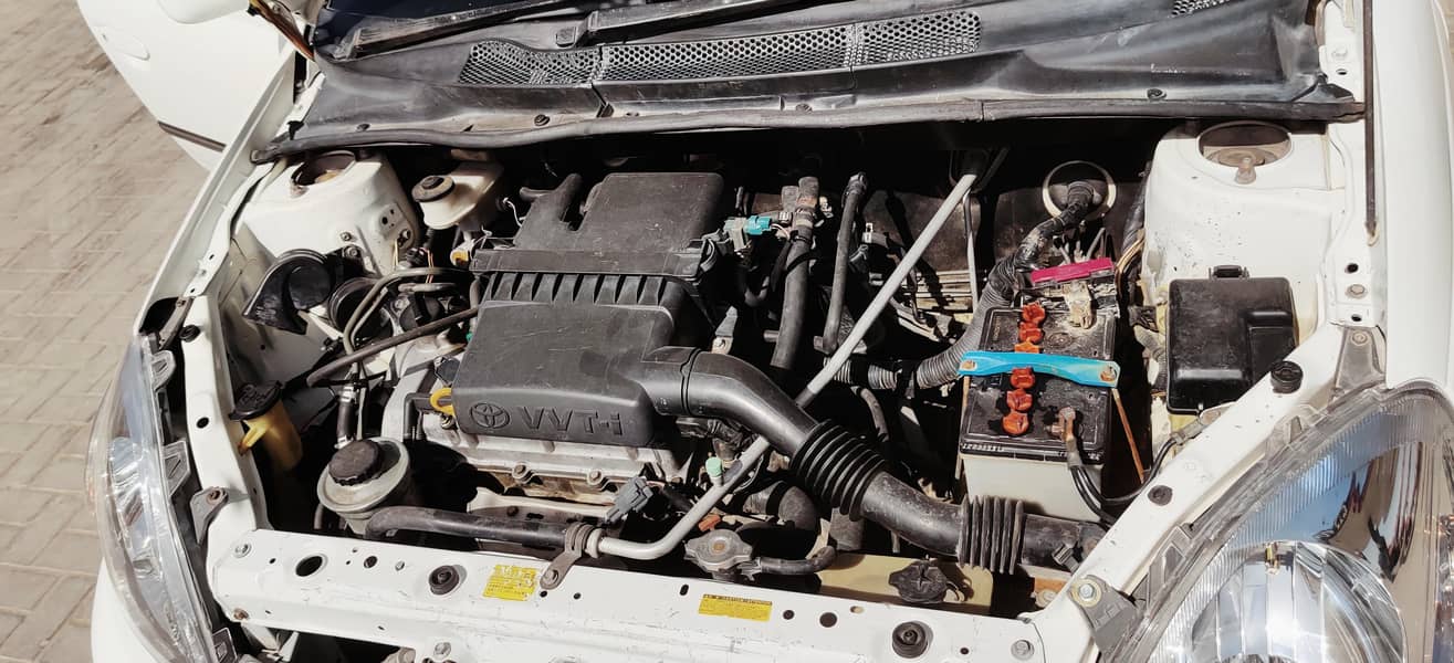 Toyota Vitz 2004 7