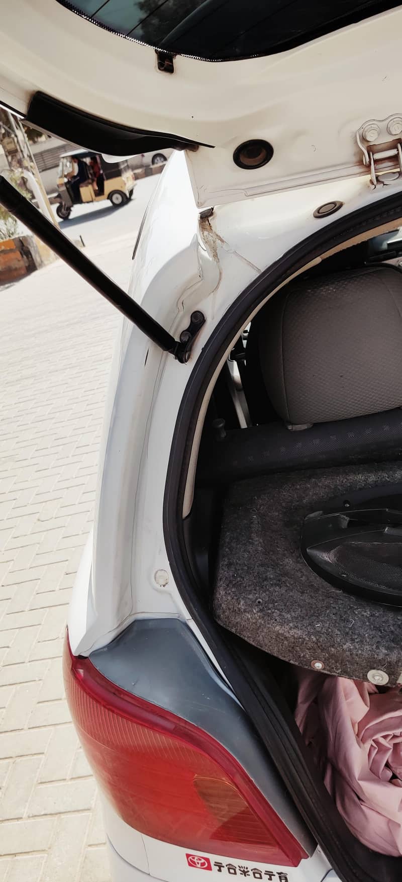 Toyota Vitz 2004 9