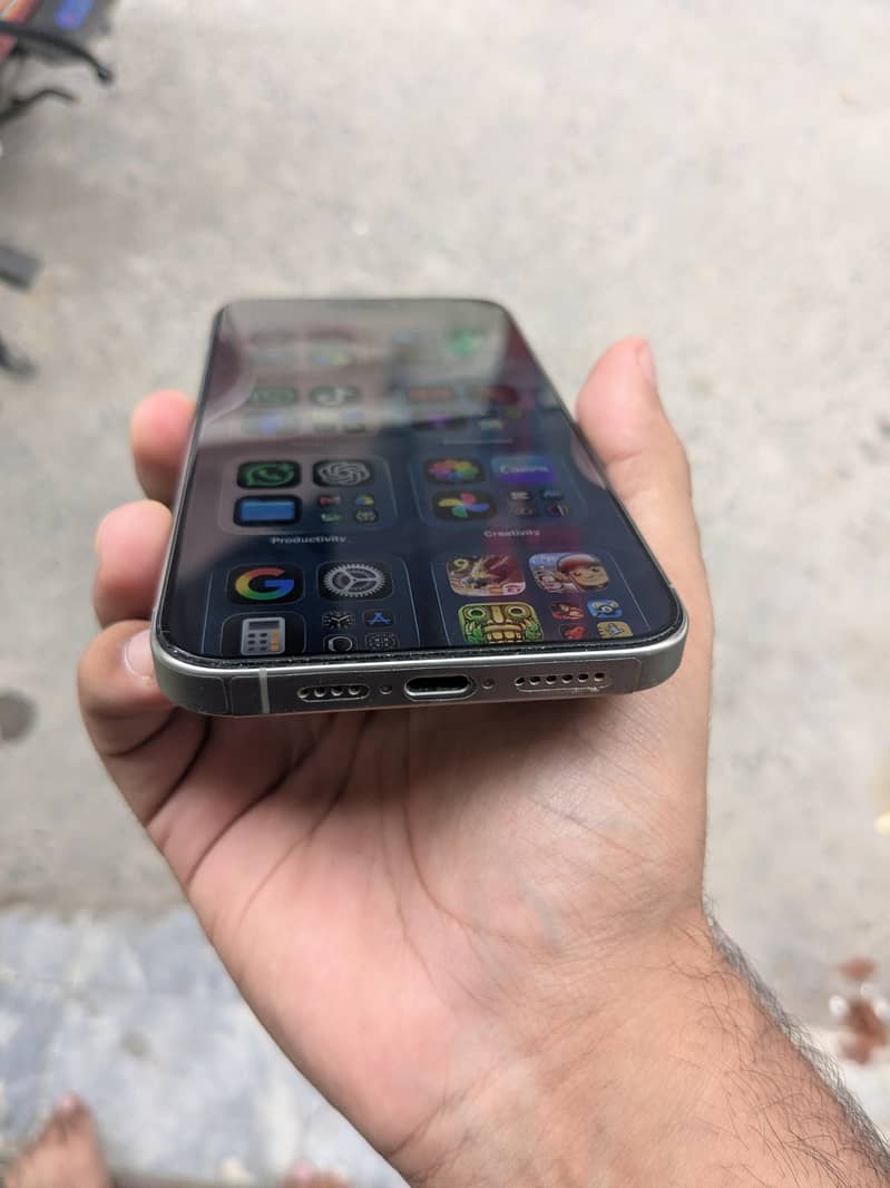 Apple iPhone 15 Pro Max Jv 5