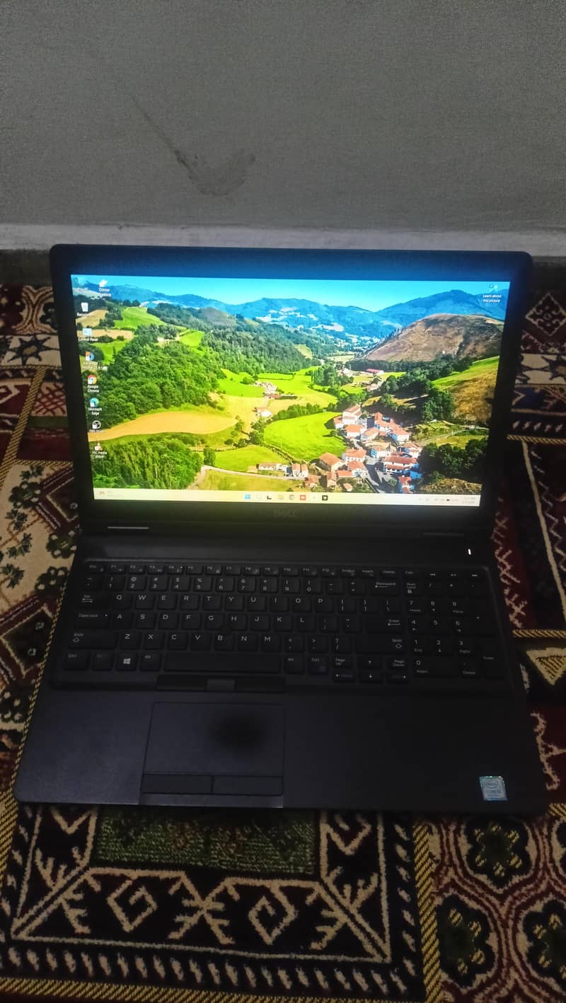 Dell Precision 3530 Laptop workstation 0