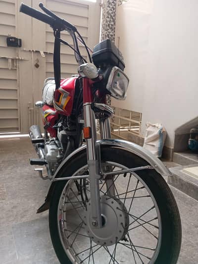 HONDA CG 125 (25) MODEL GENIUN CINDITION 10/10 WITH TRACKER