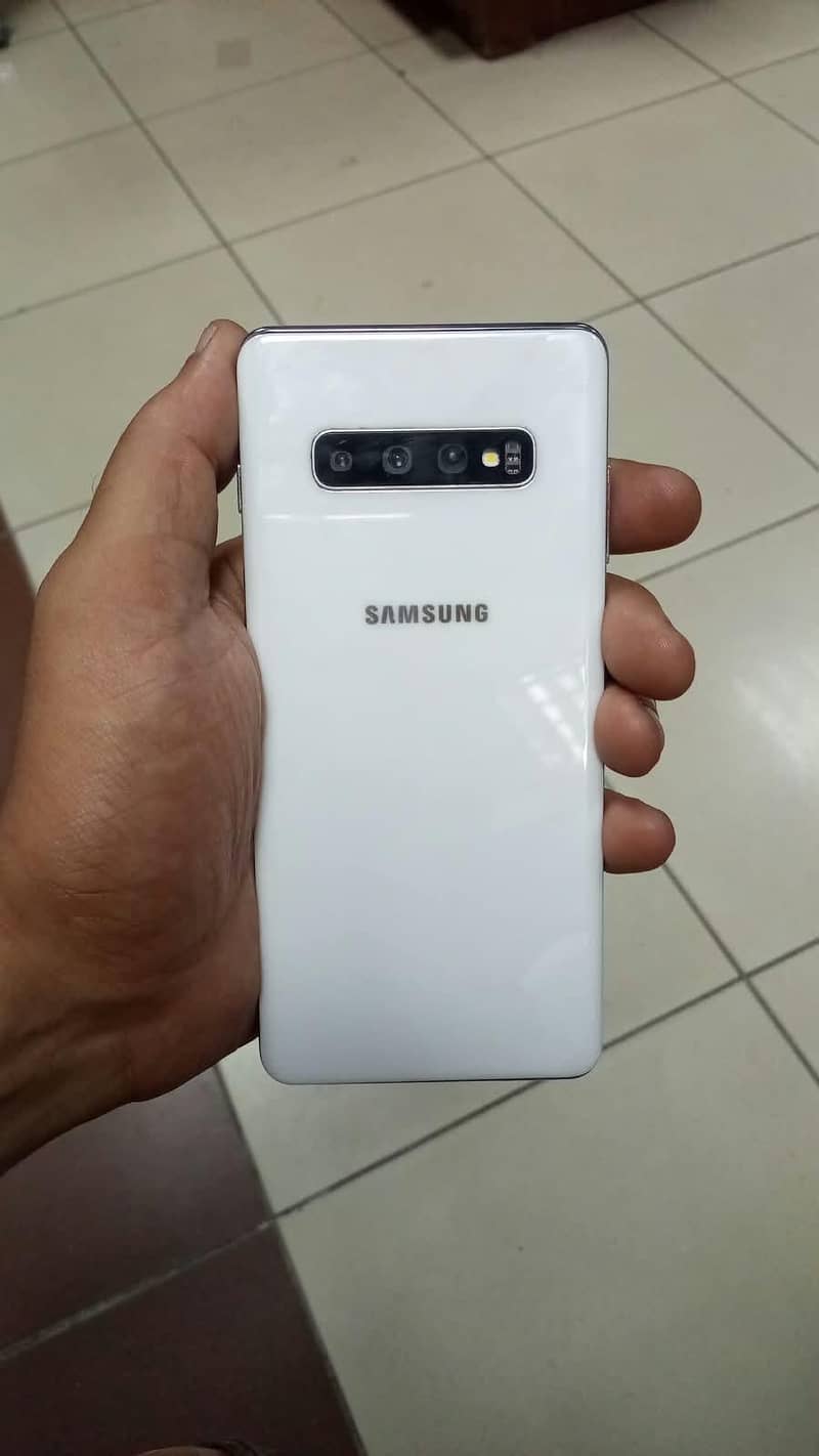 samsung s10+ 1