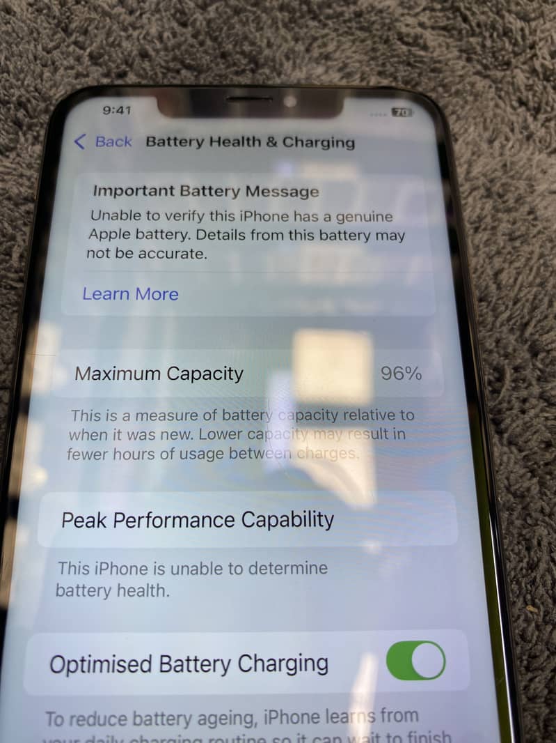 Apple iPhone XS Max 3