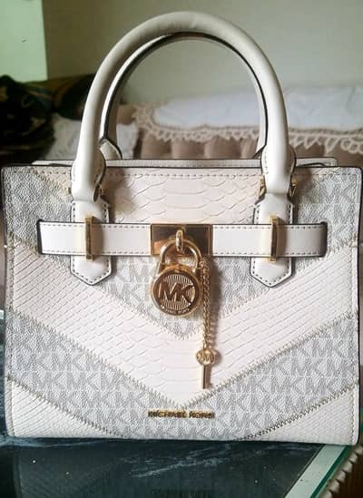 Michael Kors Small HandBag/Satchel