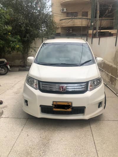 Honda Freed 2012
