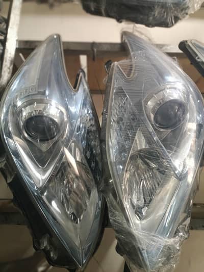 Toyota Prius 2009-2015 Original Projector Headlights (Pair)