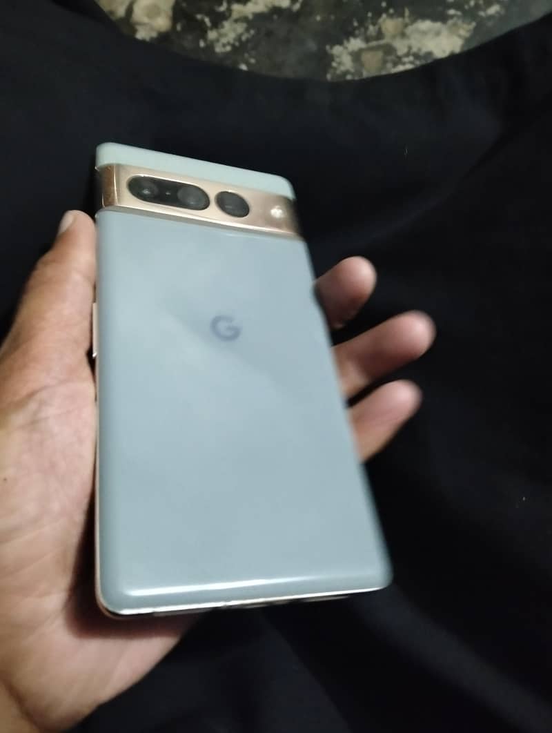 Google Pixel 7 Pro 2