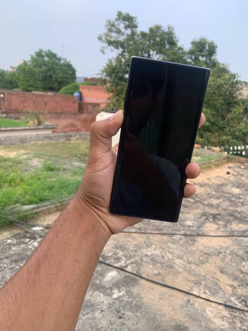 Samsung Mobile Note 10 Plus 12