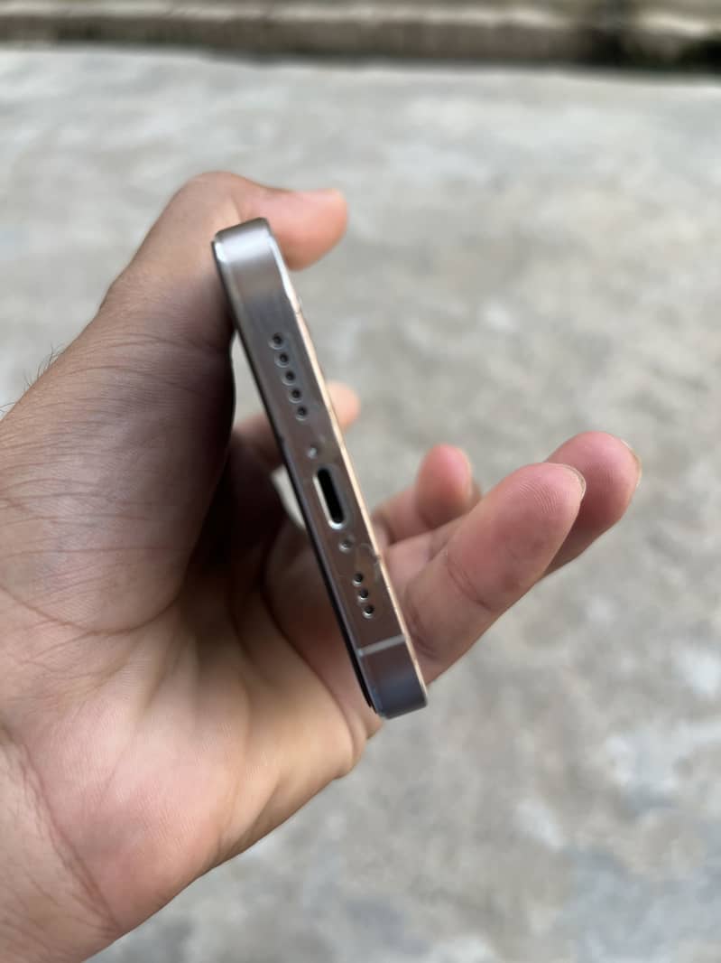 Apple iPhone 12 Pro 3