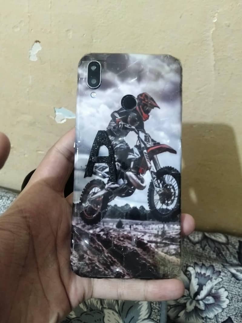 Huawei Nova 3i 0