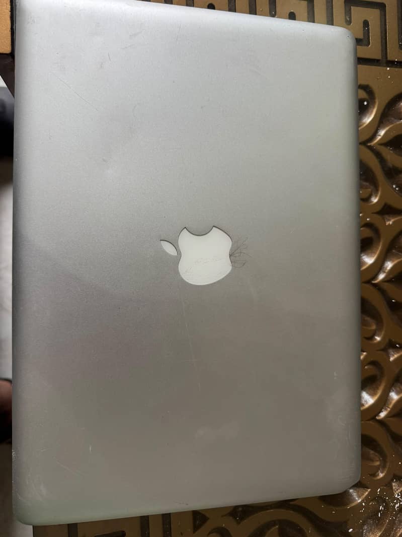 MAC BOOK PRO 3