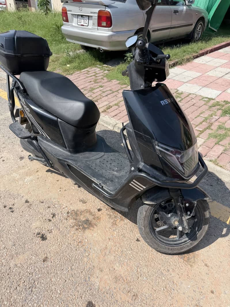 Revoo c32 2