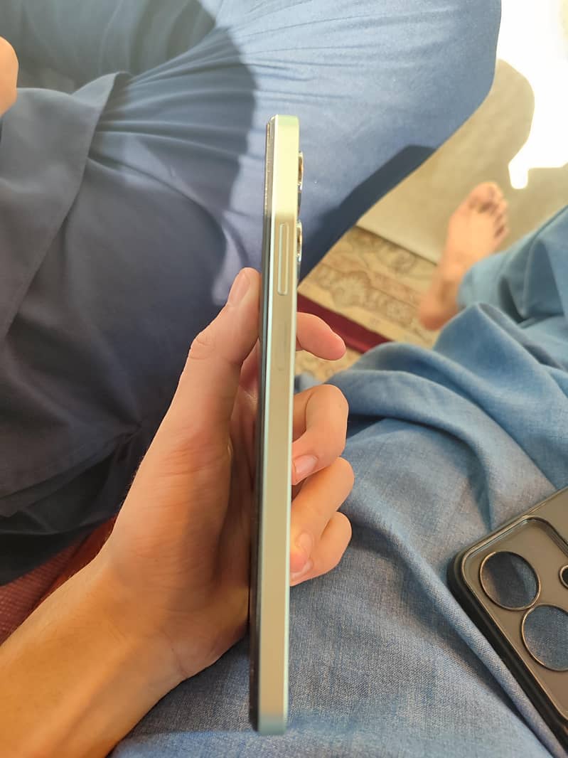 Realme Note 60x 4