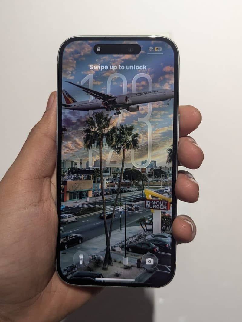 Apple iPhone 15 6