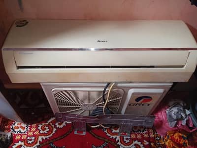 gree 1.5 tan split ac