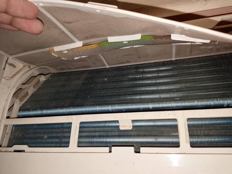 gree 1.5 tan split ac 2