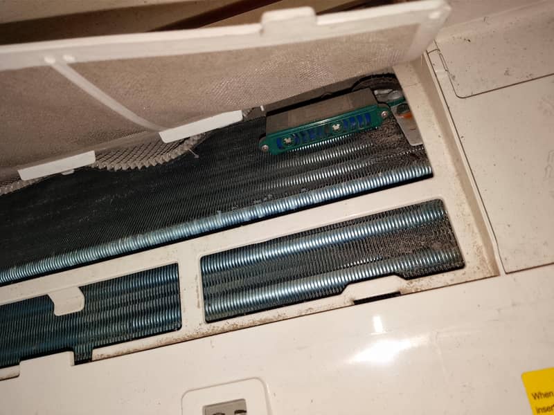 gree 1.5 tan split ac 3