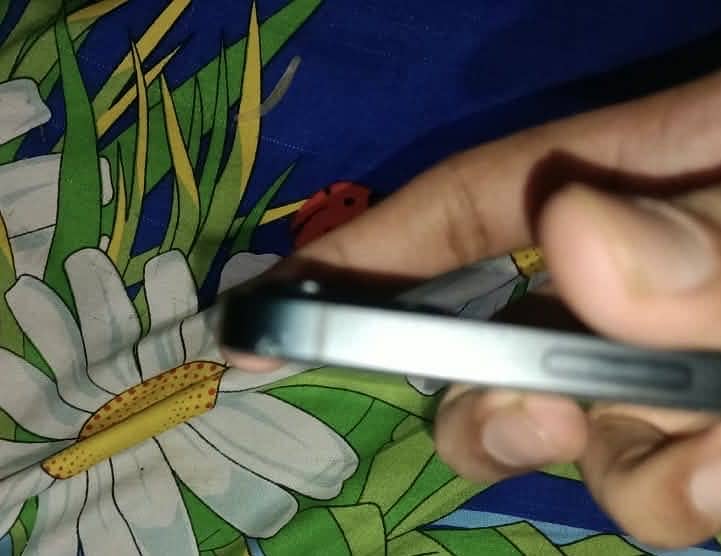 Apple iPhone 13 3