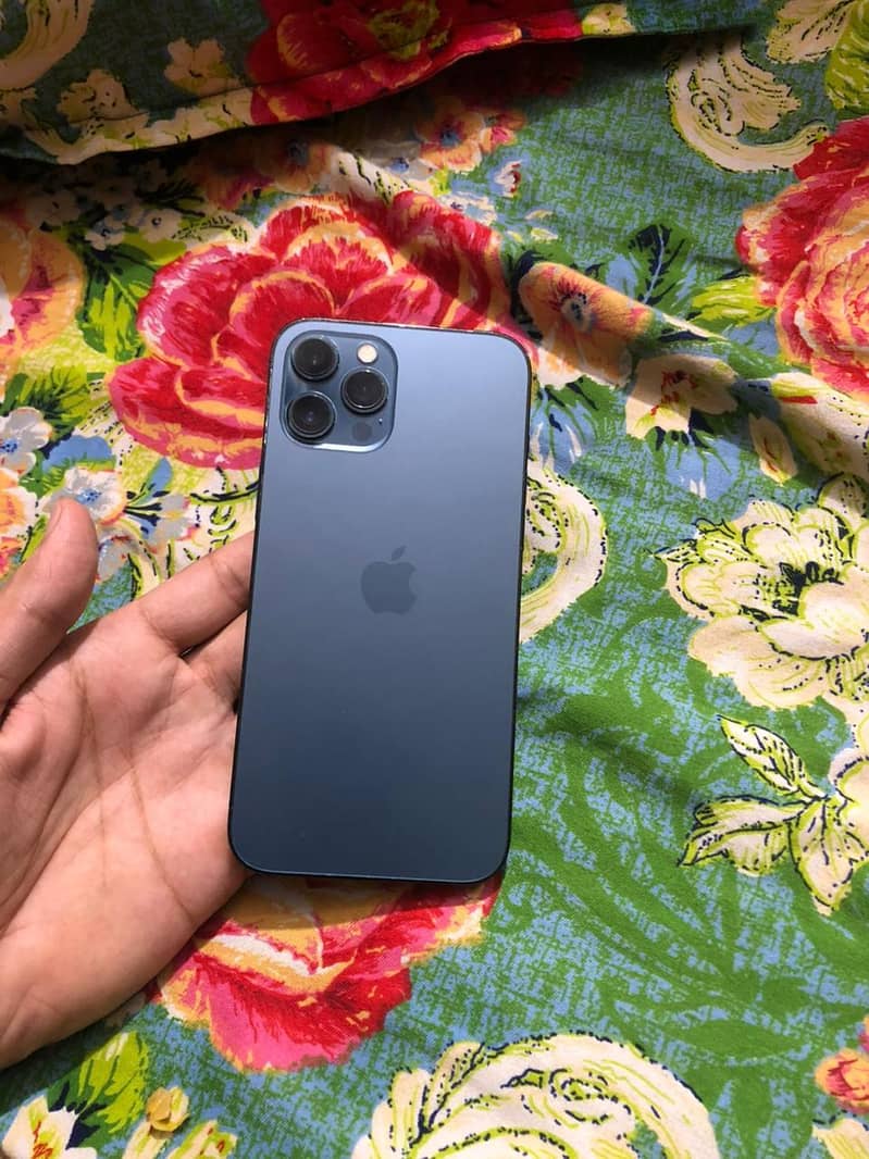 iphone 12 pro max 2