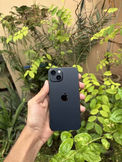 Apple iPhone 13 factory unlock full sim time 99 health 10/10 condition