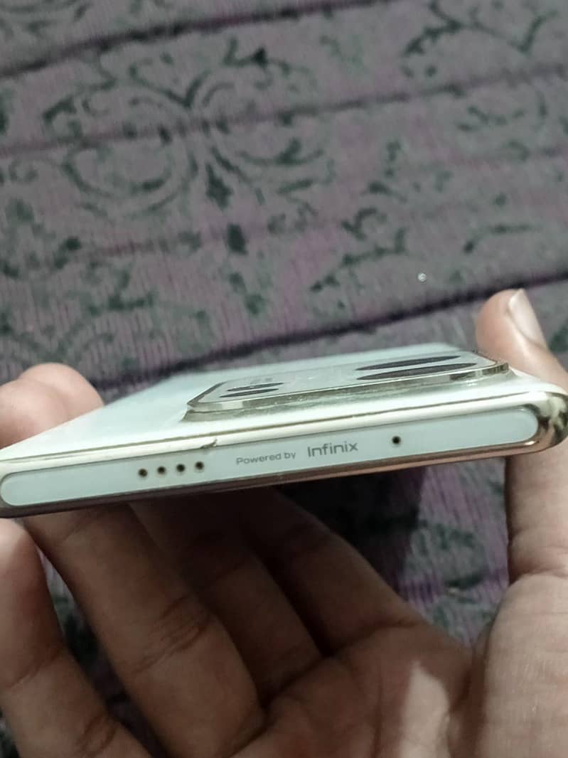 Infinix Zero 30 1