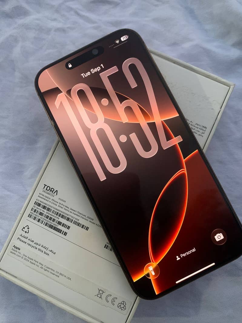 Apple iPhone 16 Pro Max 0