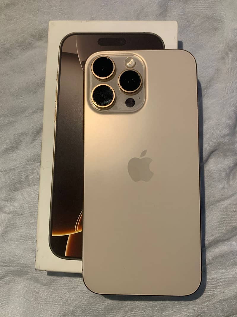 Apple iPhone 16 Pro Max 3